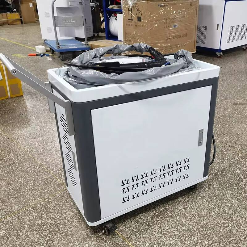 100 Watt Pulse Fiber Laser Cle - Industrial Laser Cleaning Equipment recension och pris